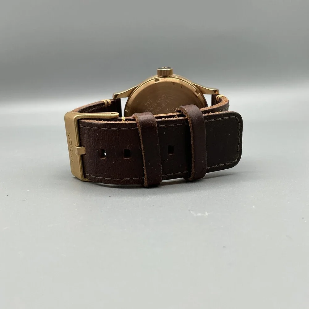 Nixon The Sentry Mens Watch 42mm Gray Dial Brown Leather Day Date New Battery